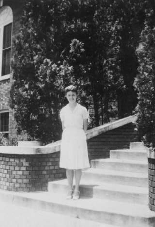 Lois Shoemake on the front steps of the old Hattiesburg Public Library